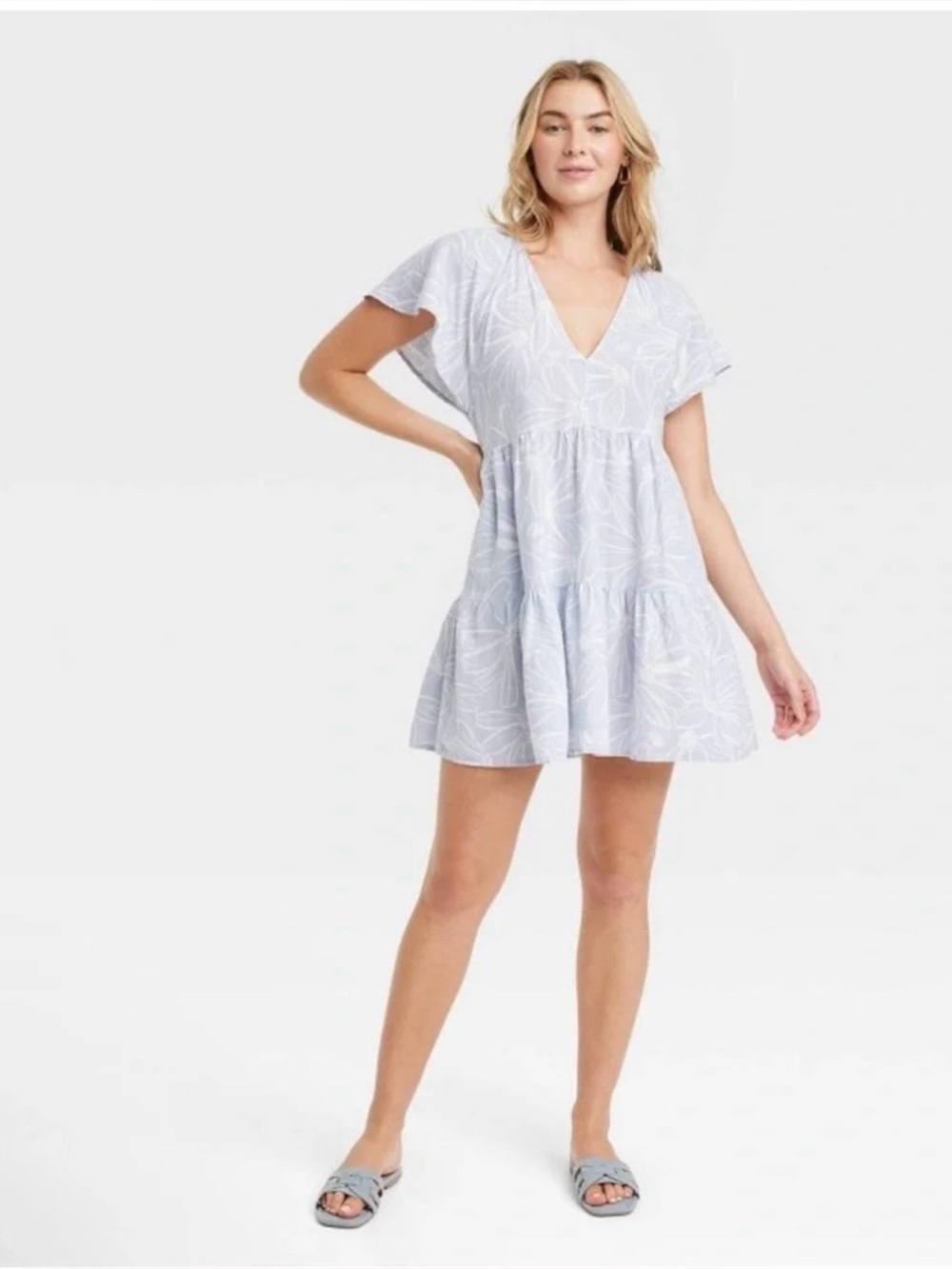 Universal Thread Light Blue Floral V-Neck Tiered Mini Dress